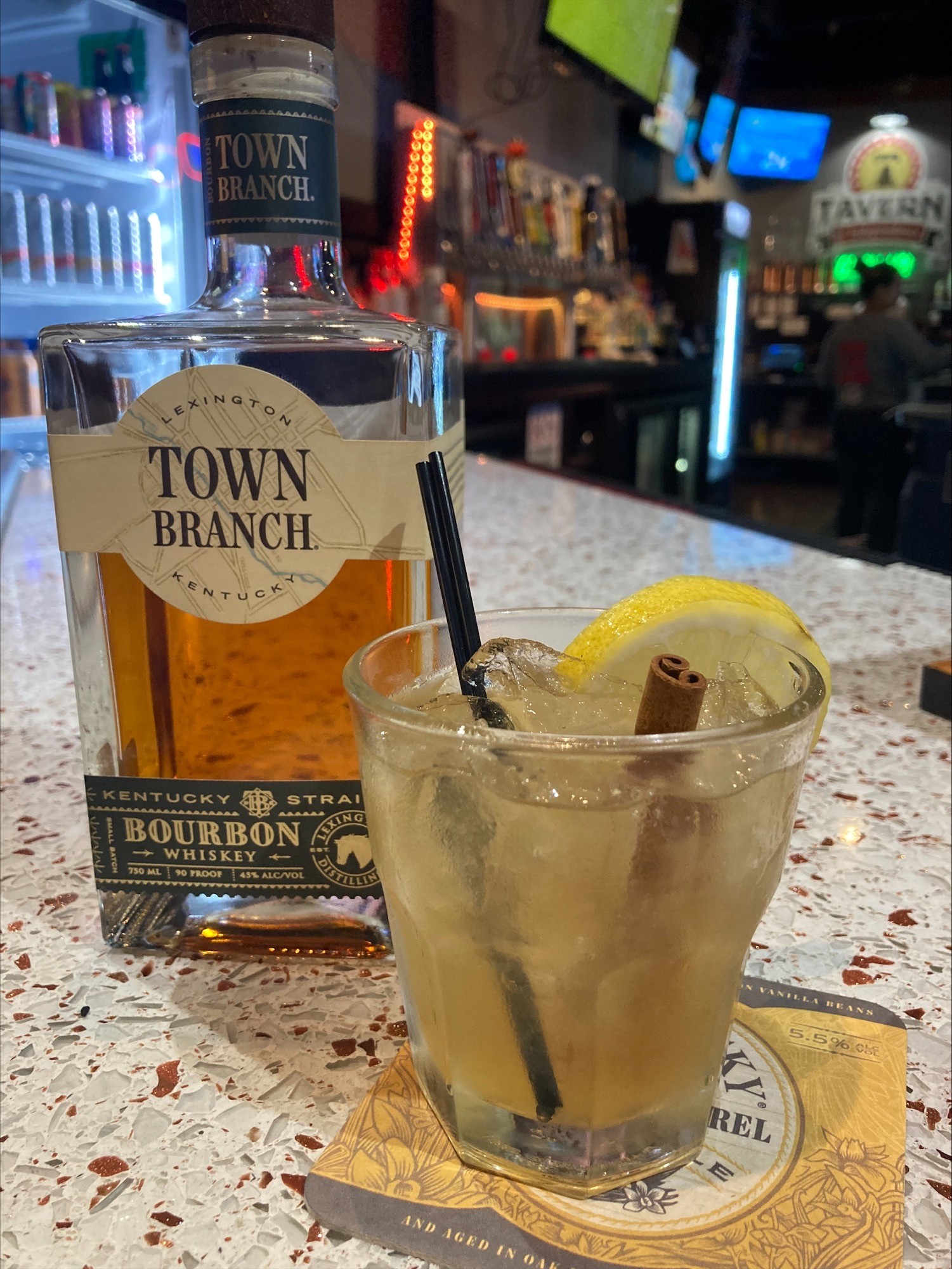 cinnamon maple whiskey sour